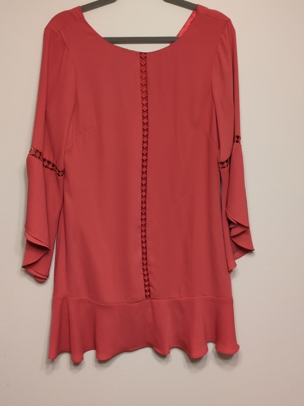 White House Black Market Coral Fluted-Sleeve Ruffle-Hem Tunic